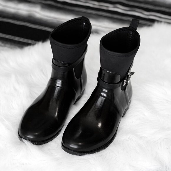 EUC! MICHAEL KORS CHARM STRETCH RAIN BOOTS SZ 10 BLACK - Picture 7 of 8